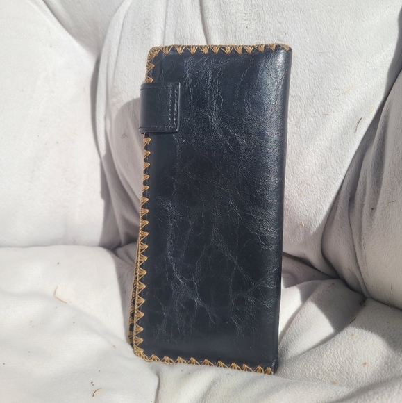Embroidered Leather Wallet - Picture 3 of 3
